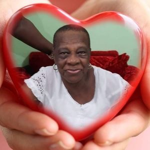 Meet your Posher, Genevieve